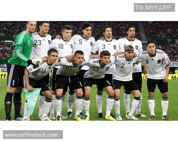 德甲精彩对决AC米兰3-0国米帽子戏法引发全场狂欢与十大进球回顾