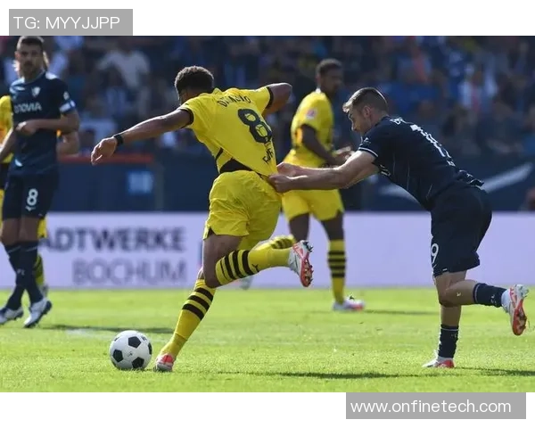 西甲激战：多特蒙德完胜里昂补时进球点燃全场激情