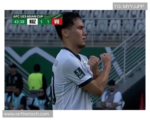 德甲精彩对决AC米兰逆转利物浦乌龙球引发全场狂欢与转会热议 德甲精彩对决AC米兰逆转利物浦乌龙球引发全场狂欢与转会热议