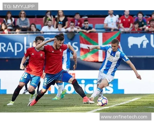 欧冠大战曼联大胜马竞红牌争议引发全场热议与焦点分析 欧冠大战曼联大胜马竞红牌争议引发全场热议与焦点分析