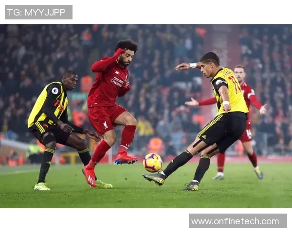 欧联杯精彩对决那不勒斯与利物浦握手言和引发全场热议