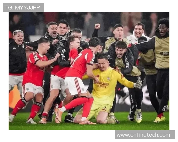 欧联杯本菲卡与里昂激战成平局神奇扑救引发全场热议与转会传闻